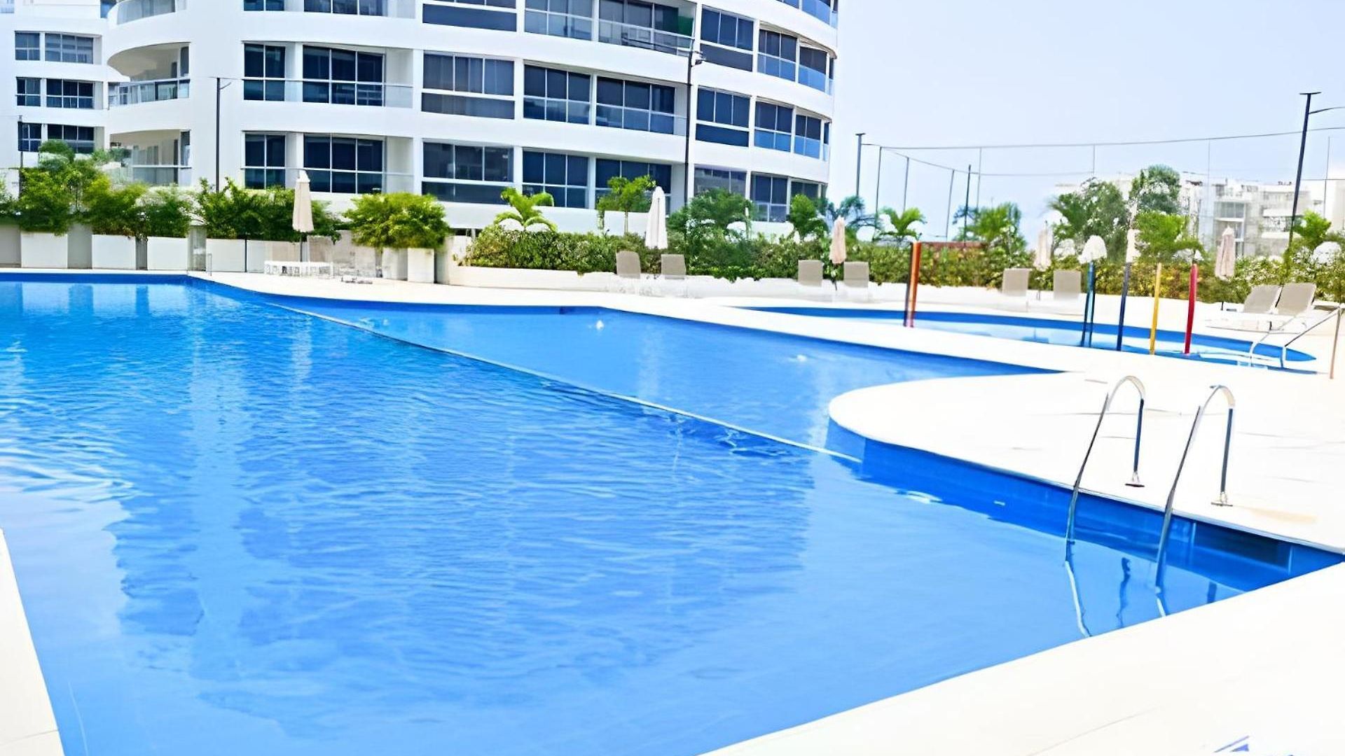 A Estrenar: Apto Familiar Con Patio Privado 2h/2b Cartagena