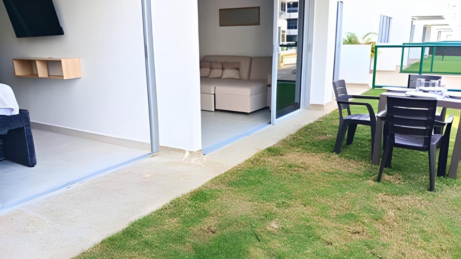 Apartamento A Estrenar: Apto Familiar Con Patio Privado 2h/2b