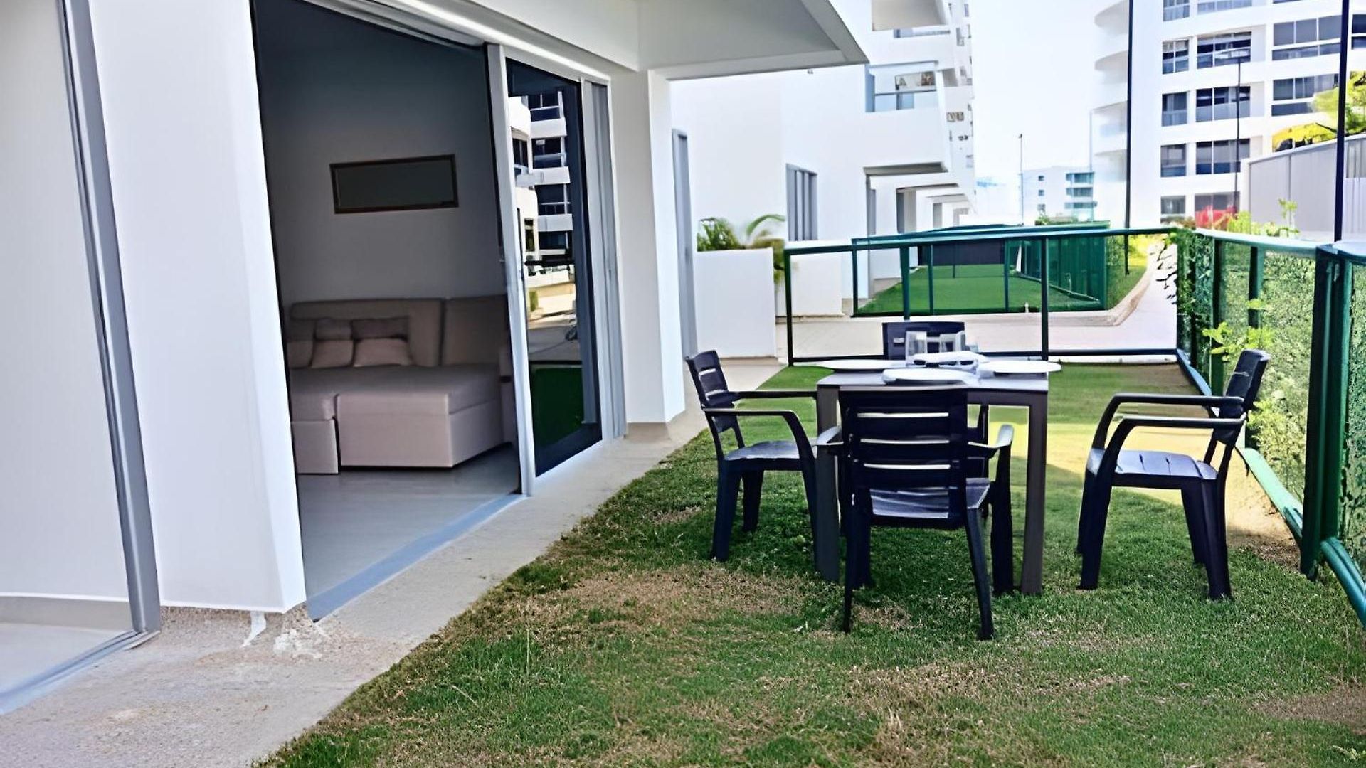 A Estrenar: Apto Familiar Con Patio Privado 2h/2b *