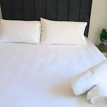 Apartamento A Estrenar: Apto Familiar Con Patio Privado 2h/2b Cartagena