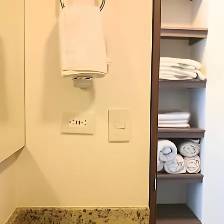 A Estrenar: Apto Familiar Con Patio Privado 2h/2b Apartamento