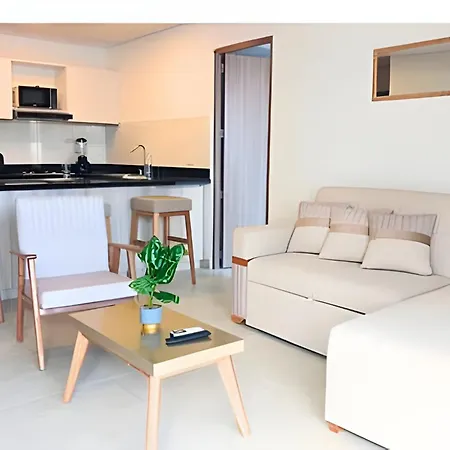 Apartamento A Estrenar: Apto Familiar Con Patio Privado 2h/2b Cartagena