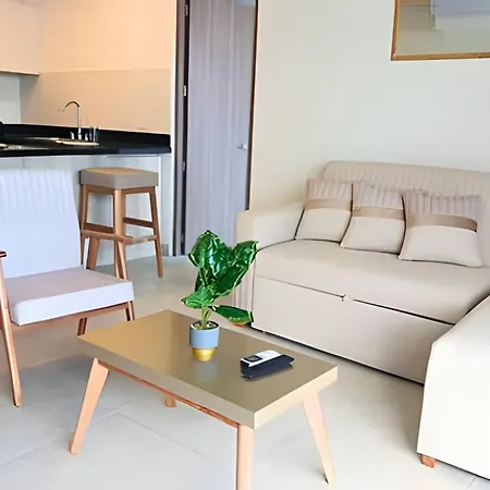 A Estrenar: Apto Familiar Con Patio Privado 2h/2b * Cartagena