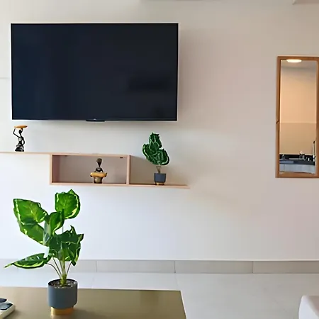 A Estrenar: Apto Familiar Con Patio Privado 2h/2b Apartamento *