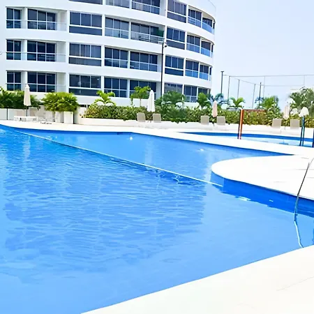 A Estrenar: Apto Familiar Con Patio Privado 2h/2b Cartagena
