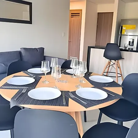 A Estrenar: Apto Familiar Con Patio Privado 2h/2b